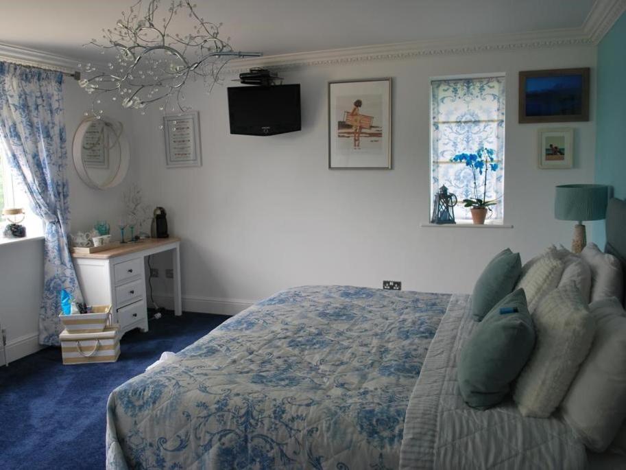 The Waters Edge Guest House Стратфорд на Ейвън Екстериор снимка